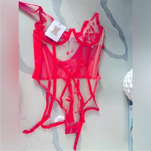 NWT Foiled Sprigs Embroidered Teddy by Savage X Fenty in Hot Pink/Red - Picture 9 of 10